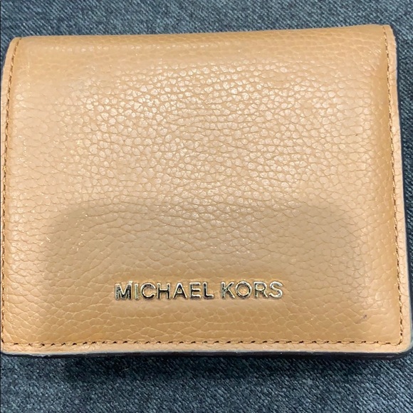MK pebble leather brown wallet - Picture 8 of 12